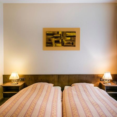 Hotel Restaurant Le Cigalon Waldbillig Eksteriør bilde